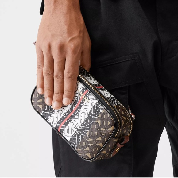 Host Pick!!⚡️Burberry Mini E-canvas Camera Bag - Picture 8 of 8